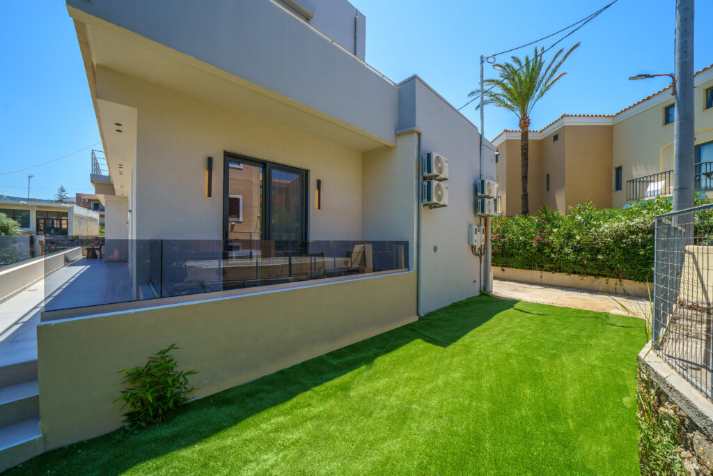 Outdoor spaces at Zala Design Living in Rethymno, Crete