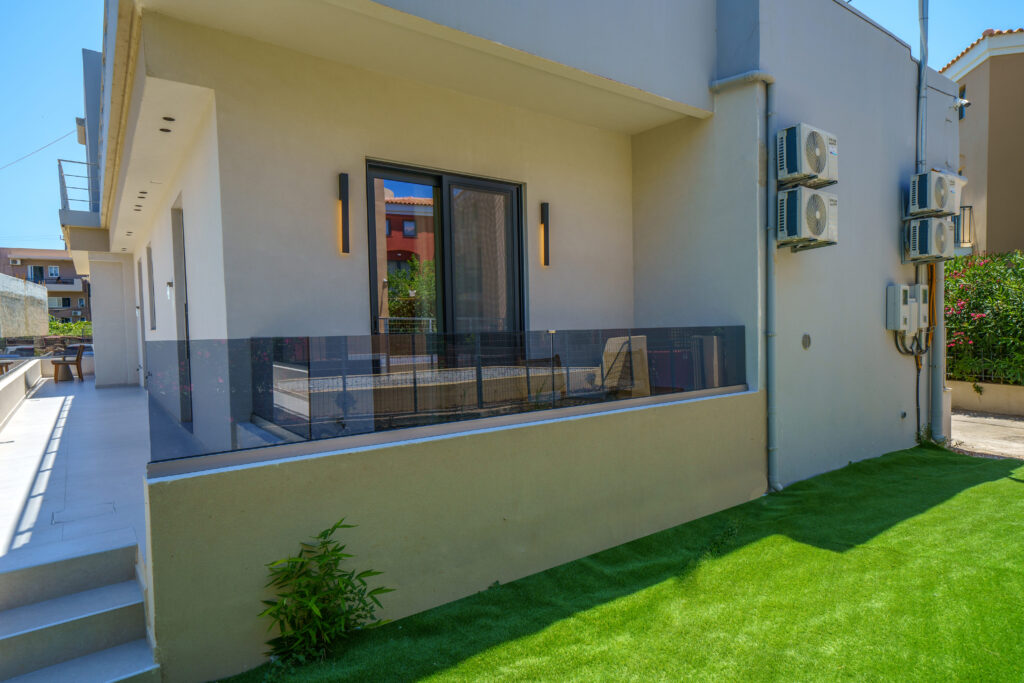 Outdoor spaces at Zala Design Living in Rethymno, Crete